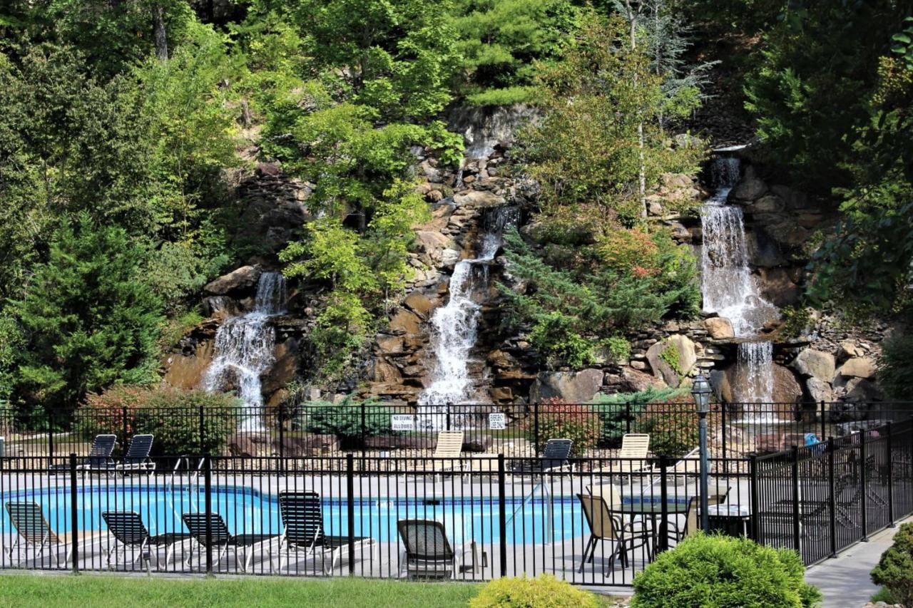 Lumberjack Rack Holiday home Sevierville
